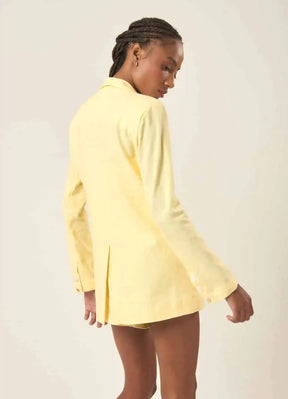 Blazer de linho baunilha Roberta