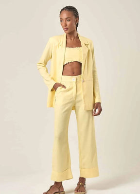 Blazer de linho baunilha Roberta