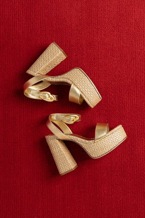 Sandália Dolly Verona Ráfia Natural e Couro Dourado